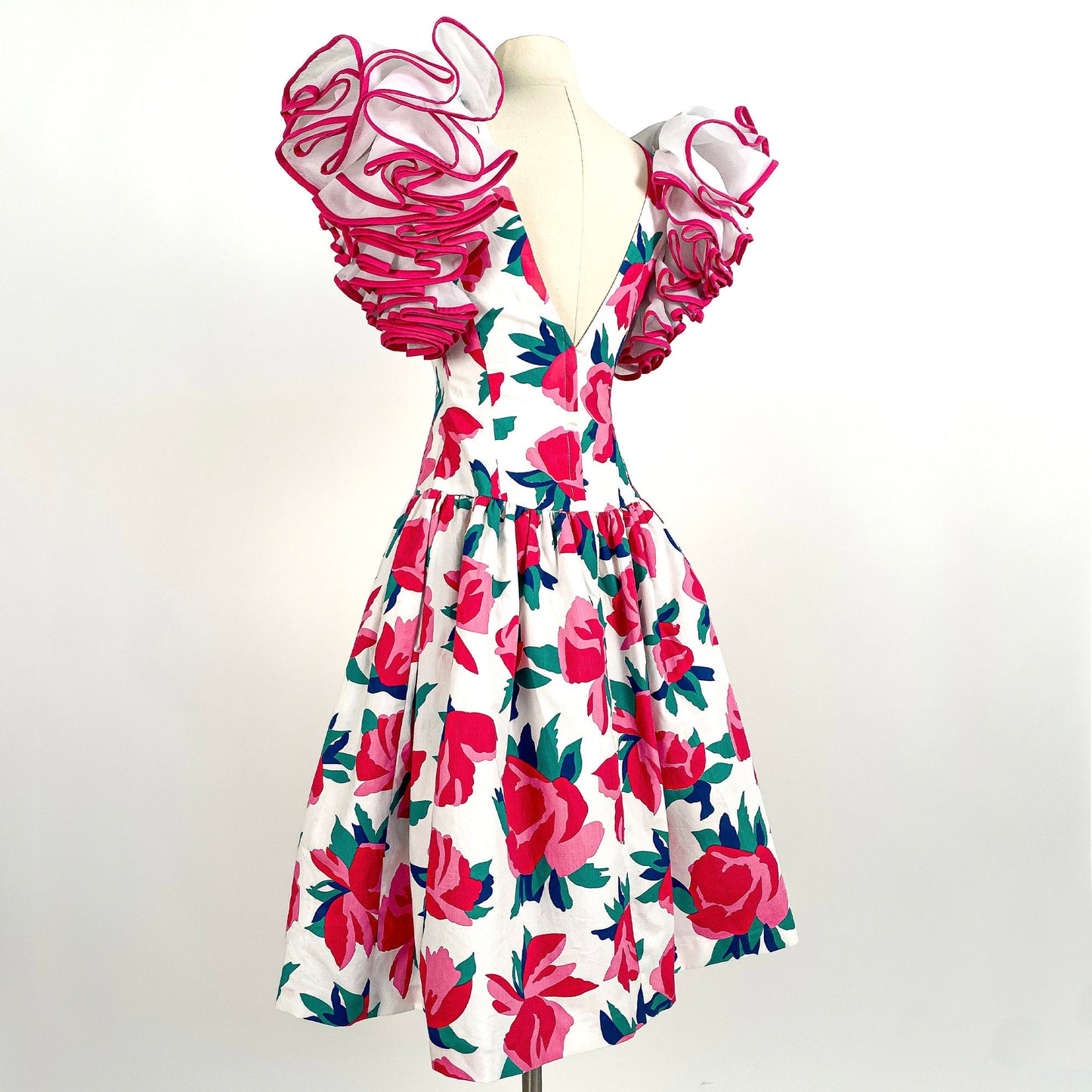 1980s Pink Floral Victor Costa Dress with Ruffled Sleeves / Waist 25