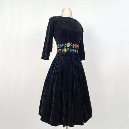 1950s Black Velvet Dress with Bright Floral Embroidery / Waist 26
