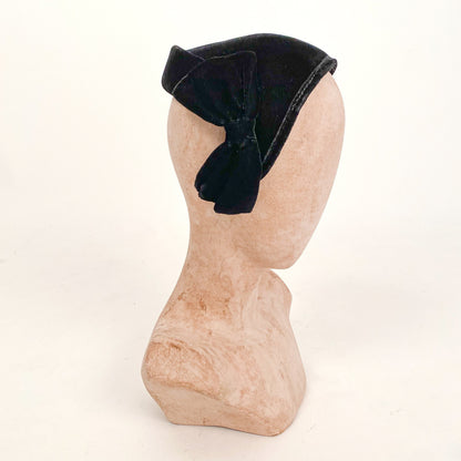 1950s Black Velvet Fascinator with Bow