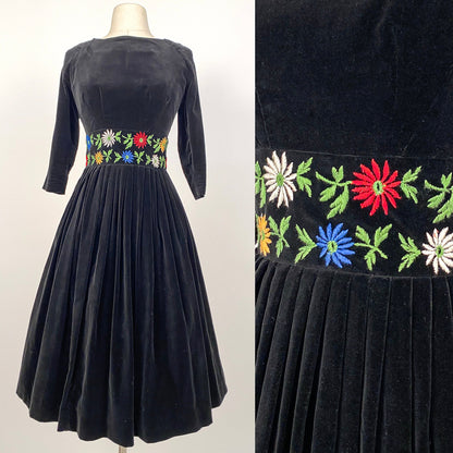 1950s Black Velvet Dress with Bright Floral Embroidery / Waist 26