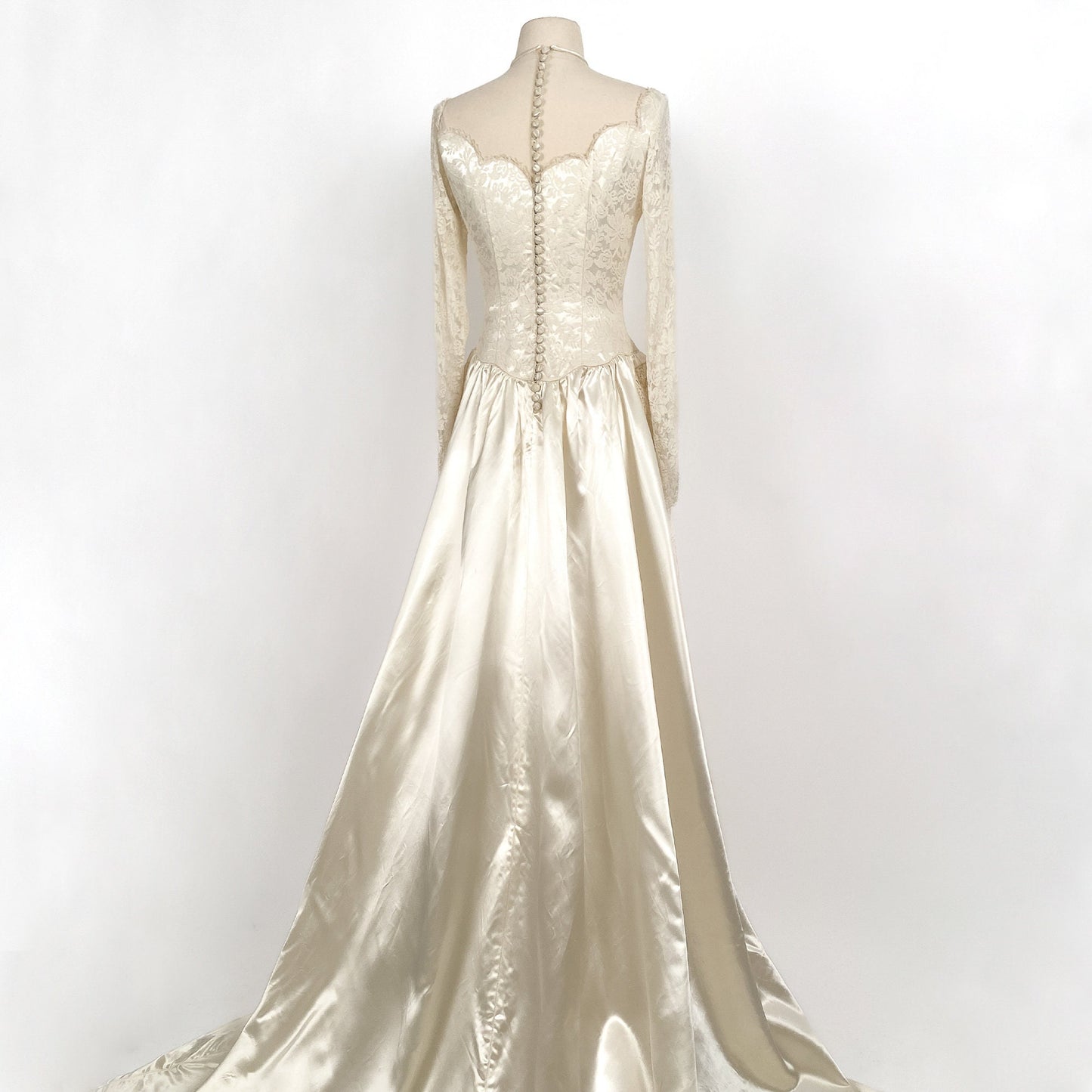 1940 Candlelight Satin Wedding Gown with Lace Bodice & Side Panels / Waist 28
